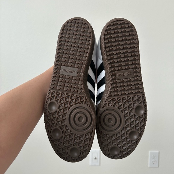 SOLD Adidas Sambas OG - Picture 4 of 5